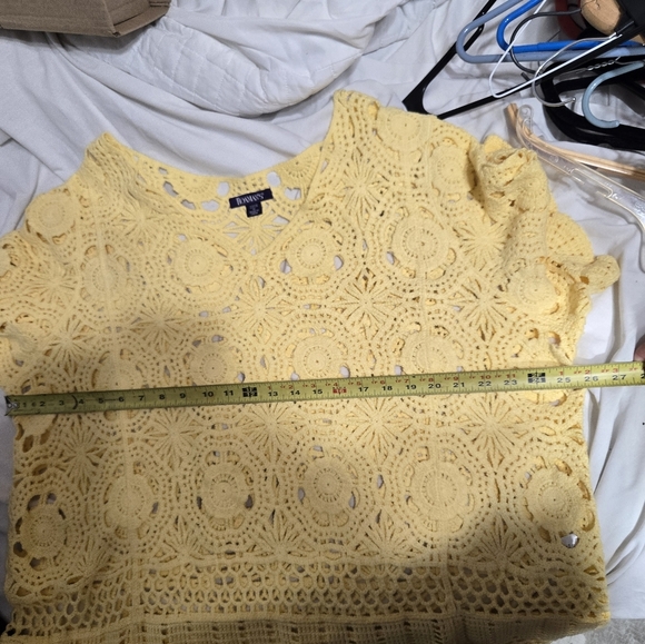 Roaman's Yellow Crochet V Neck Top Sz 22/24 - Picture 5 of 5